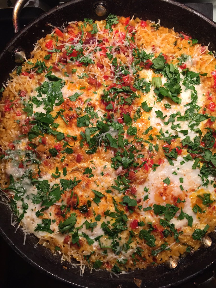 Food4lovers's tweet photo. Last night was a All about a Fridge Raid Paella, and on realising we had no seafood! Eggs joined Chorizo, Garlic, Thyme, Onions, Stock, Smoked Paprika & Paella Rice to slowly cook #ReallyWorked
Chorizo Egg Paella
#Delicious #ComfortFood #FoodIsColour#. #AboutLastNight #LoveFood https://t.co/yCzgrkf6xz