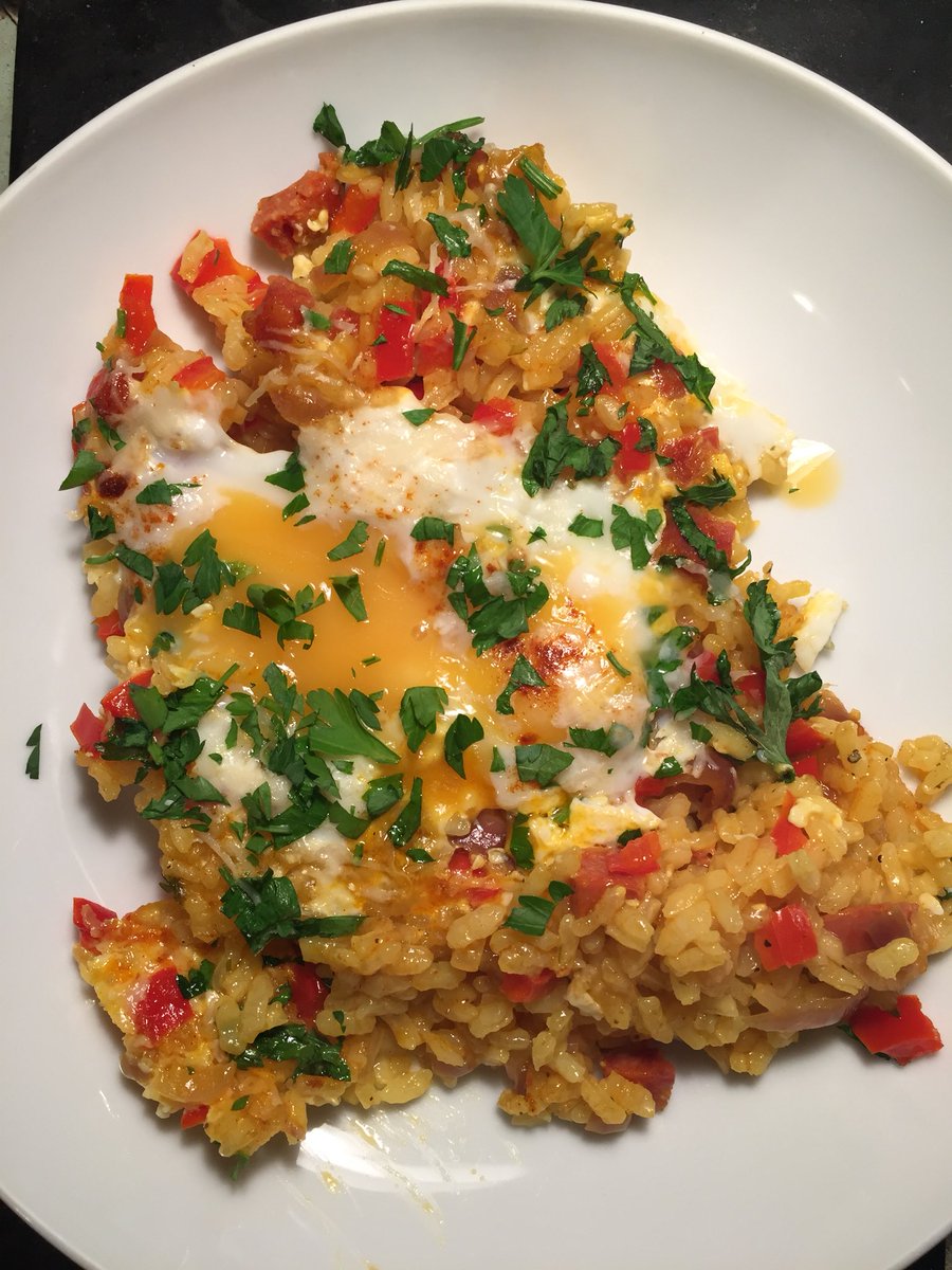 Food4lovers's tweet photo. Last night was a All about a Fridge Raid Paella, and on realising we had no seafood! Eggs joined Chorizo, Garlic, Thyme, Onions, Stock, Smoked Paprika & Paella Rice to slowly cook #ReallyWorked
Chorizo Egg Paella
#Delicious #ComfortFood #FoodIsColour#. #AboutLastNight #LoveFood https://t.co/yCzgrkf6xz