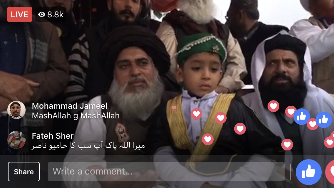 PuraniMeena's tweet photo. Mumtaz qadri’s little son in a green turban is sitting in Khadim Rivzia lap right now. How horrible can all of this get #FaizabadDharna https://t.co/rTESz1RVv5