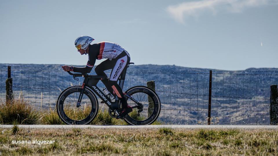 RudyProject_ESP's tweet photo. 📹 VÍDEO TEST 📹
El actual campeón del @TriVitoria , @ivan_alvagomez, confía en el popular casco Aero #Wing57 de @RudyProject1985 , en el test de la posible combinación más aerodinámica producido por @triatlonchannel: https://t.co/Kaa3XilIb9
#Aero #AeroHelmet #AeroTest https://t.co/3zAs0HPxB2