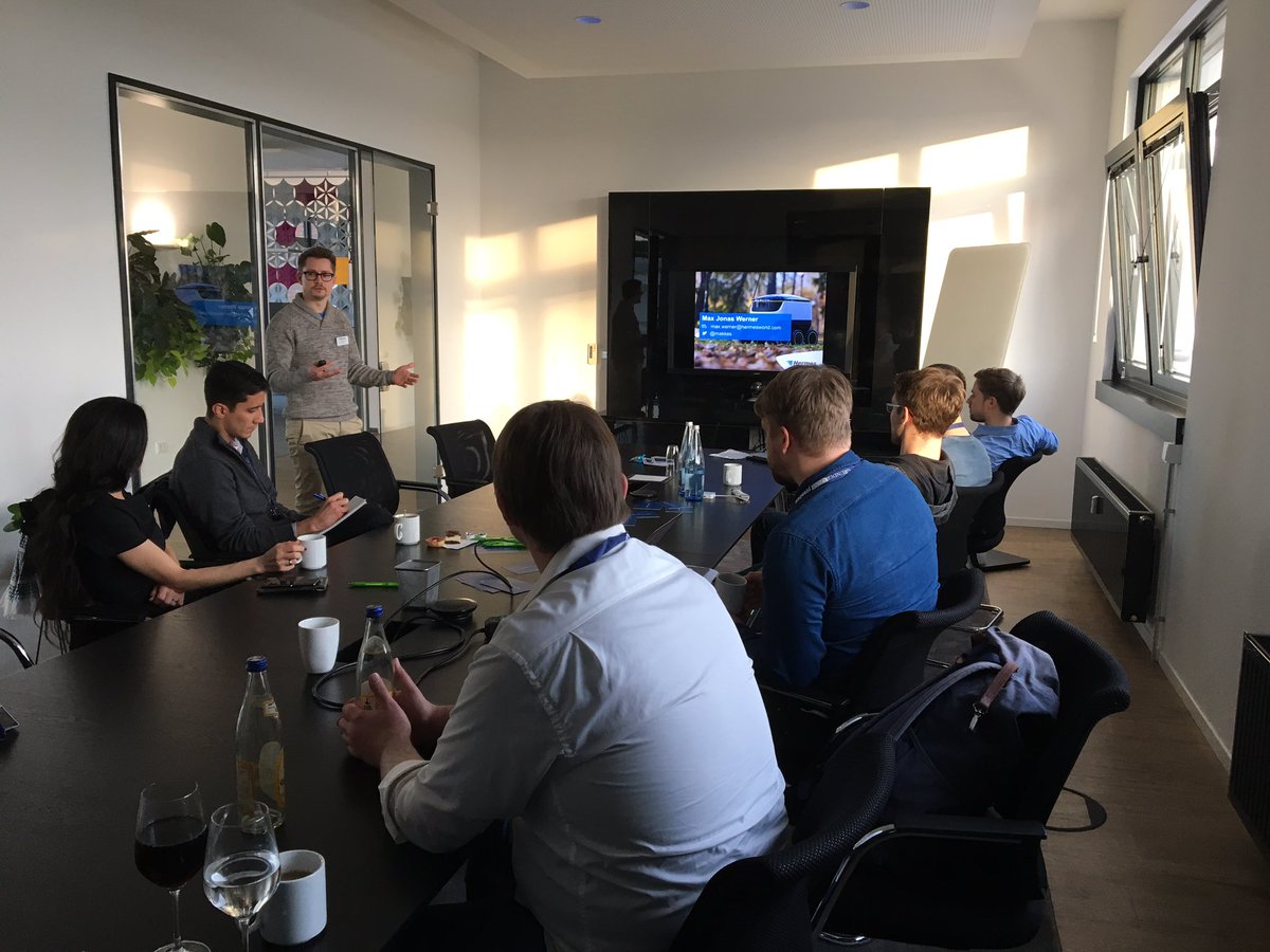IngavonNolcken's tweet photo. Das Beste zum Schluss! Max's Session über Microservices Deployment Pipelines! @Informatiktage @devcampIT @Makkes @CurleyFiedler #it #developer #microservices https://t.co/xwVm8cYrAH