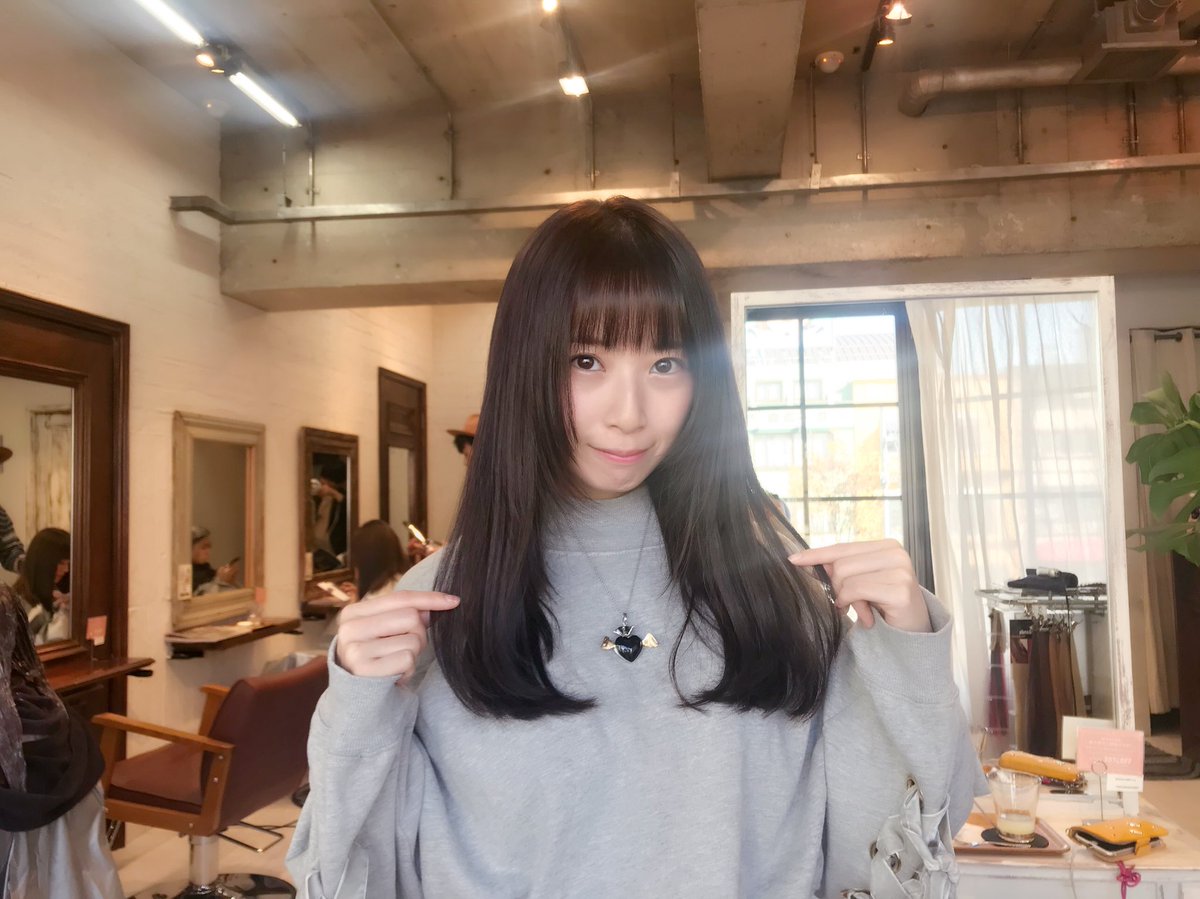 明音ちゃん💗 ちょっと久しぶりのエクステ〜⭐️ 色も少し暗くしました