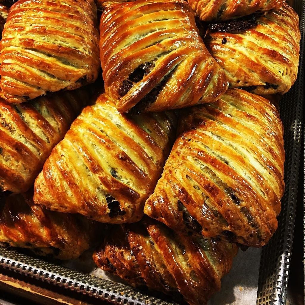 culinaryadvco's tweet photo. Double Chocolate All Butter Pastry @stonemillbakehouse is the perfect way to start Toronto’s Original @stlawrencemarket Food Tour. 🍫 .
.
.
.
.
#allchocolate #allbutter #allflaky #flakypastry #morning #foodtour #stlawrencemarket #yyzeats #culinaryadvco #EveryBiteTellsAStory https://t.co/IY7SmAXqH7