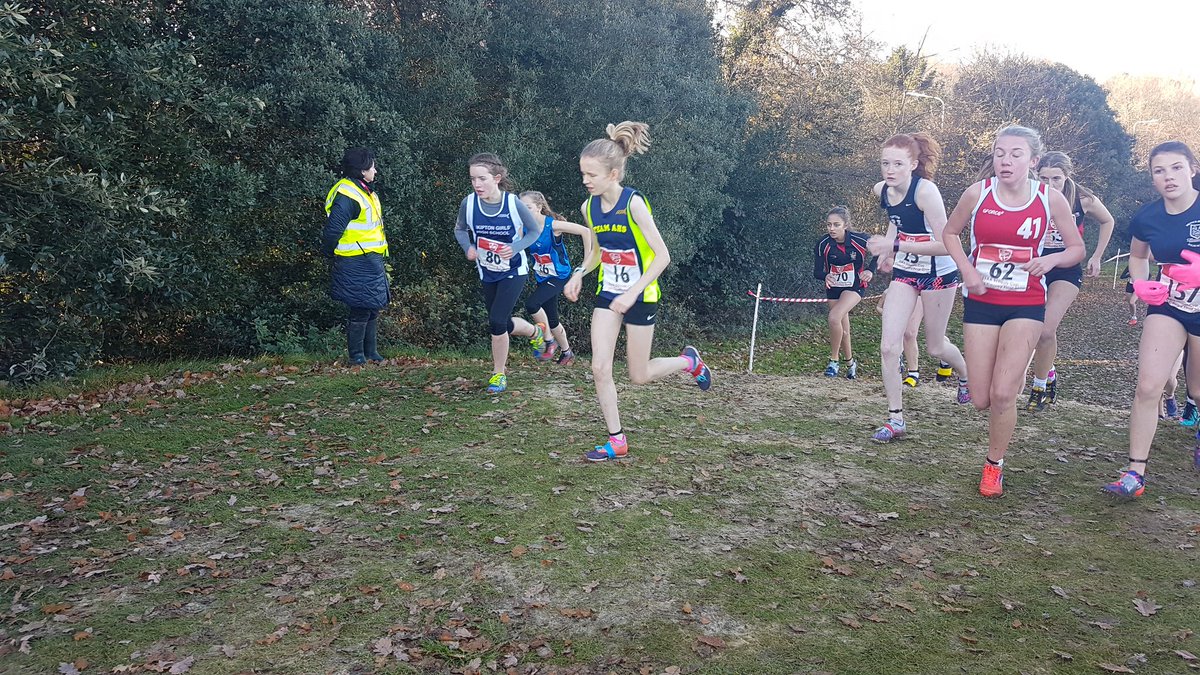 TeamAHSPE's tweet photo. Giving their all #racinghard https://t.co/yFiwFHpUek