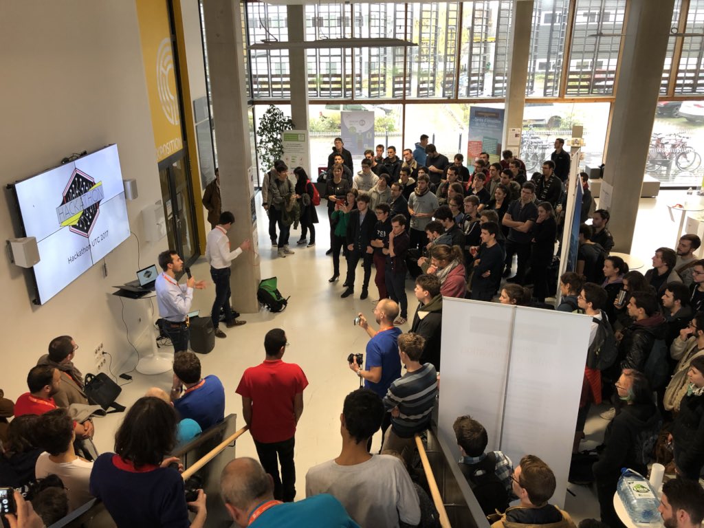 Jeromeavot's tweet photo. Briefing des 130 participants au #HackathonUTC en partenariat avec #Faurecia ! @hackathonutc @Faurecia https://t.co/wjeEAXlPMo