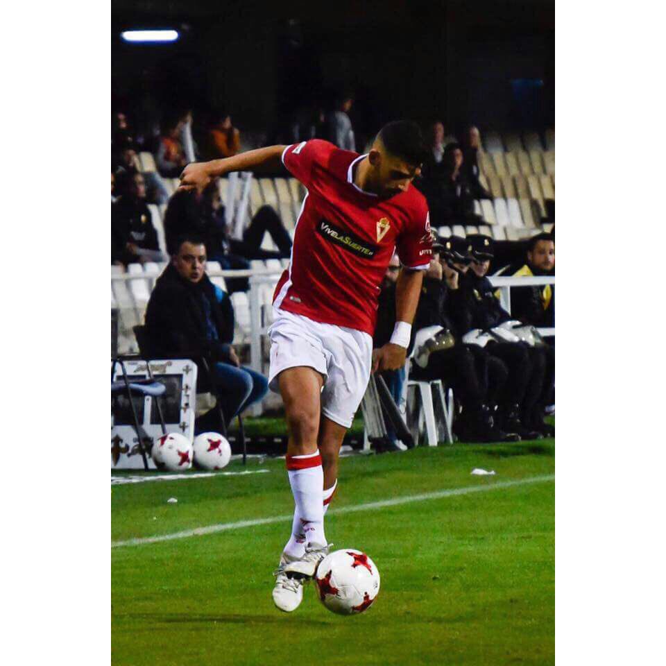 NadjibM11's tweet photo. Cuando existen ganas, todo es posible. Que mejor que en casa, con nuestra gente.⚪️🔴⚽️@realmurciacfsad https://t.co/ldsv6rT6fu