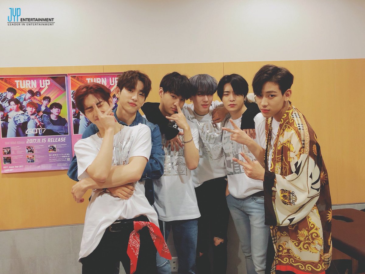 saki_2277's tweet photo. 今日は お姉ちゃんとGOT7のLIVE❣️❣️
めちゃめちゃカッコよかった😭❤もう無理
余韻がぁぁー🤤😍🦀🦀
ジニョン♡
イルミネーションも綺麗かった✨ https://t.co/qPwgjjlUXy