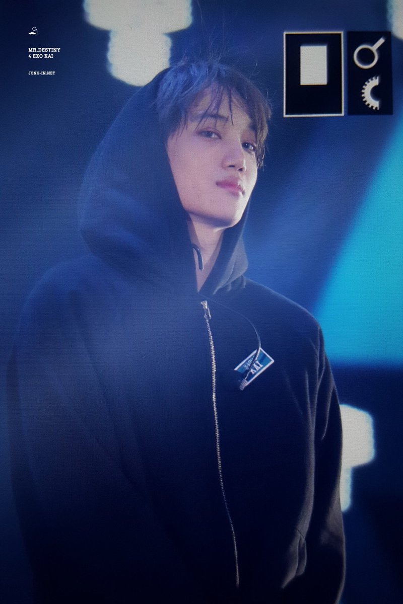 blueharo21's tweet photo. ฉันชอบฮู้ดดี้คอนนี้ที่สุด 😭♥️ https://t.co/Ii5RNmV784
