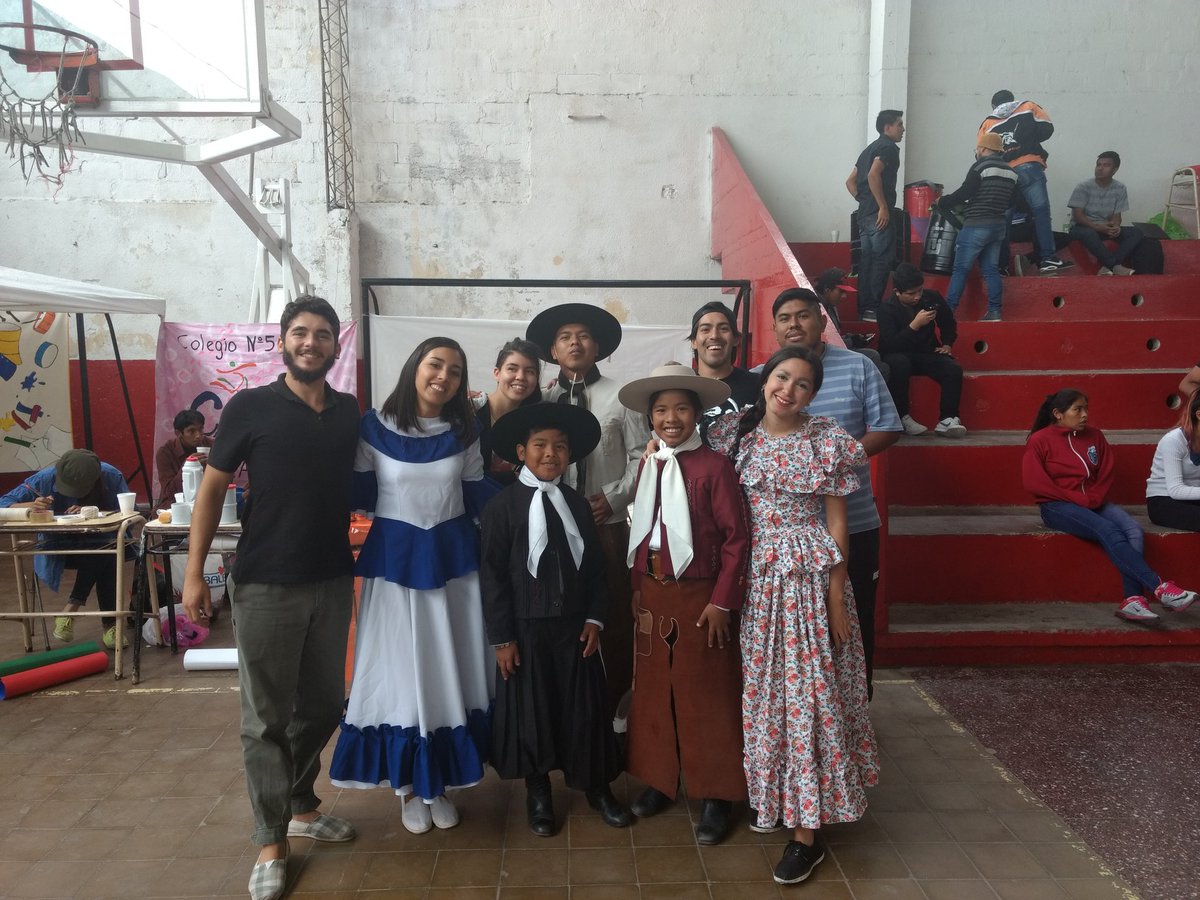 Mauricarrasco0's tweet photo. @manutuacosta10 @Saloacostaa_ @lmluna700 @SomosCAJ_2017 @fguillesaavedra @martinbayon27 #limache5071 https://t.co/GhhvjtmsYd