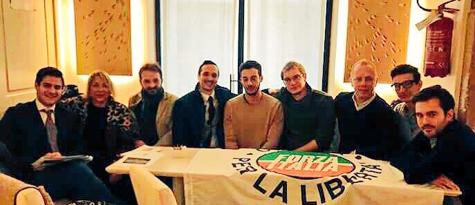 fi_giovani's tweet photo. #WeAzzurro anche a #Brescia,#Latina con @AngieCalabria X #RoadToLazio2018, #Padova a #StatiGeneraliAmministratoriVeneto e   #Fermo con conferenza stampa del #neodirettivo!#NonCiFermiamoMai! @berlusconi @forza_italia @GruppoFICamera @Fi_Pdl_Senato https://t.co/yqzOtAijD0