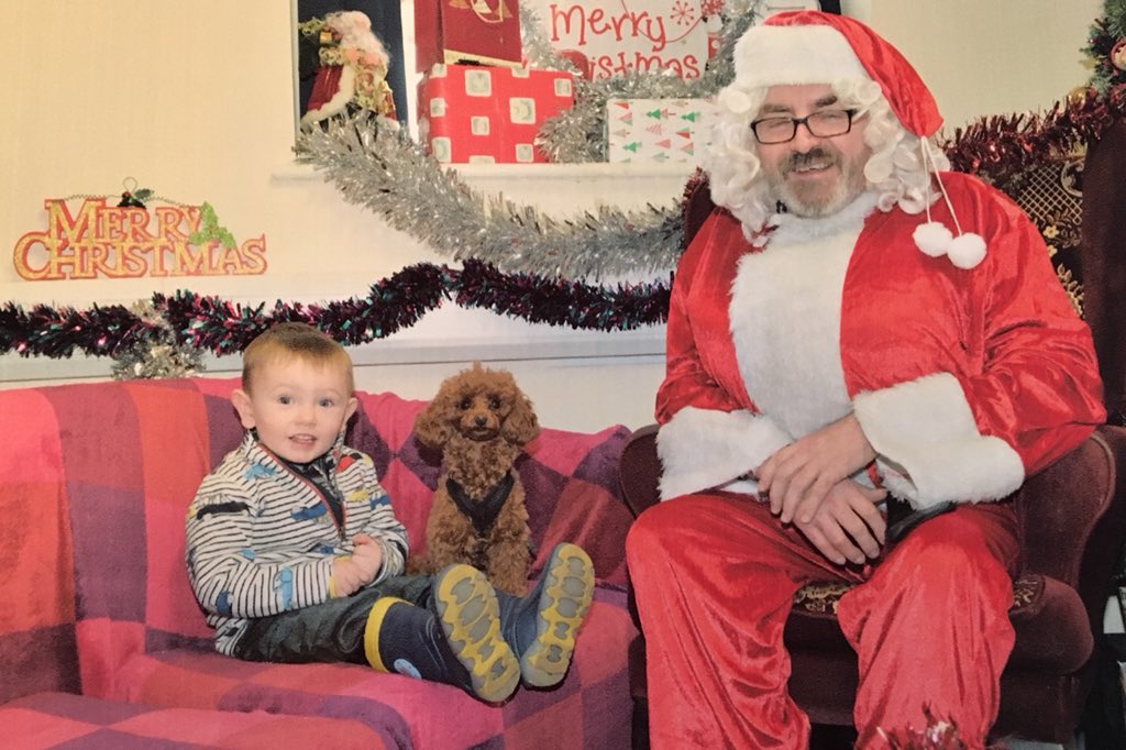 ShellyF19's tweet photo. @DT_Loughborough We had a fab time this morning 💙🐩🎅 https://t.co/zk3vEhed13
