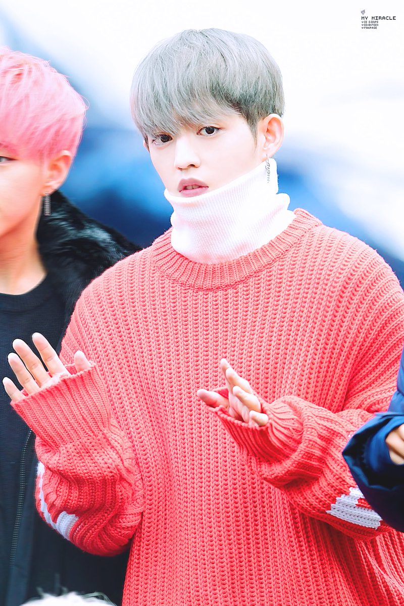 MM_SCOUPS's tweet photo. 171124 뮤직뱅크 출근

어제 소매랑 옷이랑 다 너무 귀여워서 ㅠㅠㅠㅠㅠㅠㅠㅠㅠㅠㅠㅠㅠ
오빠가 이렇게 예쁘고 귀여운데 현업을 어떻게 챙겨 ㅠㅠㅠㅠ 

#세븐틴 #seventeen #scoups #최승철 #승철 #에스쿱스 
@pledis_17 https://t.co/f2brv1ZQbp
