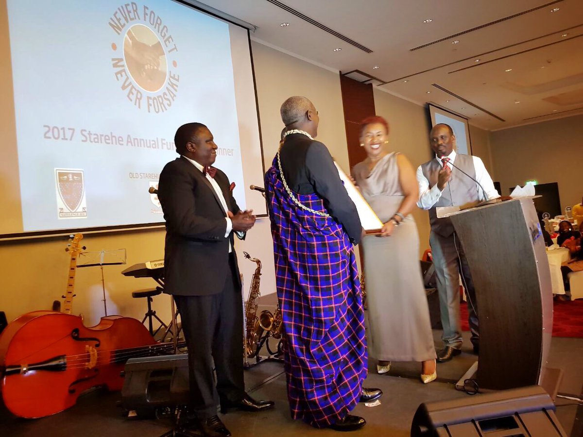 KoinangeJeff's tweet photo. About last NIGHT:
Jeff and Jalas helped raise more than 10-MILLION Shillings for UNDERPRIVILEGED boys at the annual Starehe Boys School Alumni Dinner....LARGEST amount EVER raised at the Alumni Dinner!!
Now let’s do it for the #JeffKoinangeLibrary in Kibra!!
PayBill: 559 604 https://t.co/7C89NKGHK7