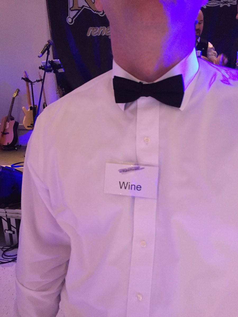 SandraKiss1053's tweet photo. I just found the perfect man 😂@lcihcommunity #almonte #violetfemmes https://t.co/jlG12RcGOJ