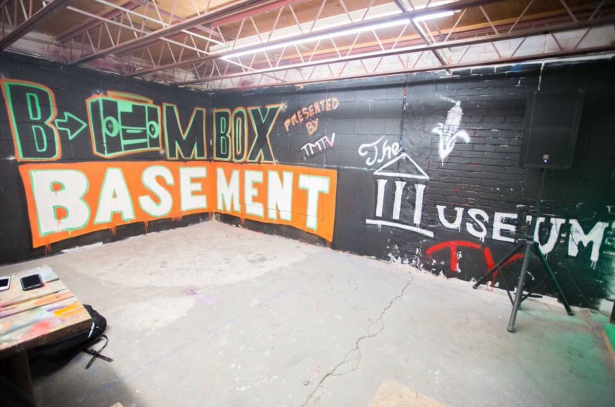 BoomboxBasement's tweet photo. One Year Strong. 📻: https://t.co/4wpcU2OV35 https://t.co/cSrAkQD9za