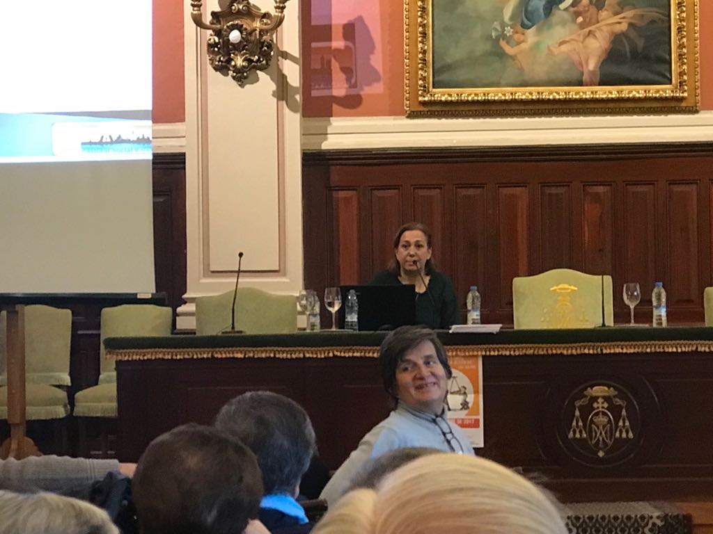 Pastoral Social Madrid (@passocialmad) on Twitter photo En la #JornadaSocialDiocesana de nuestra <a href="/archimadrid/">Archidiócesis de Madrid</a>, <a href="/juliaalmansa/">Julia Almansa López</a> trata la atención integral a la mujer maltrada desde la Comisión Diocesana para una Vida Libre de Violencia Contra las Mujeres ( pastoralsocialmadrid.com/violencia-la-m… )
En el #diacontralaviolenciadegenero En la #JornadaSocialDiocesana de nuestra <a href="/archimadrid/">Archidiócesis de Madrid</a>, <a href="/juliaalmansa/">Julia Almansa López</a> trata la atención integral a la mujer maltrada desde la Comisión Diocesana para una Vida Libre de Violencia Contra las Mujeres ( pastoralsocialmadrid.com/violencia-la-m… )
En el #diacontralaviolenciadegenero