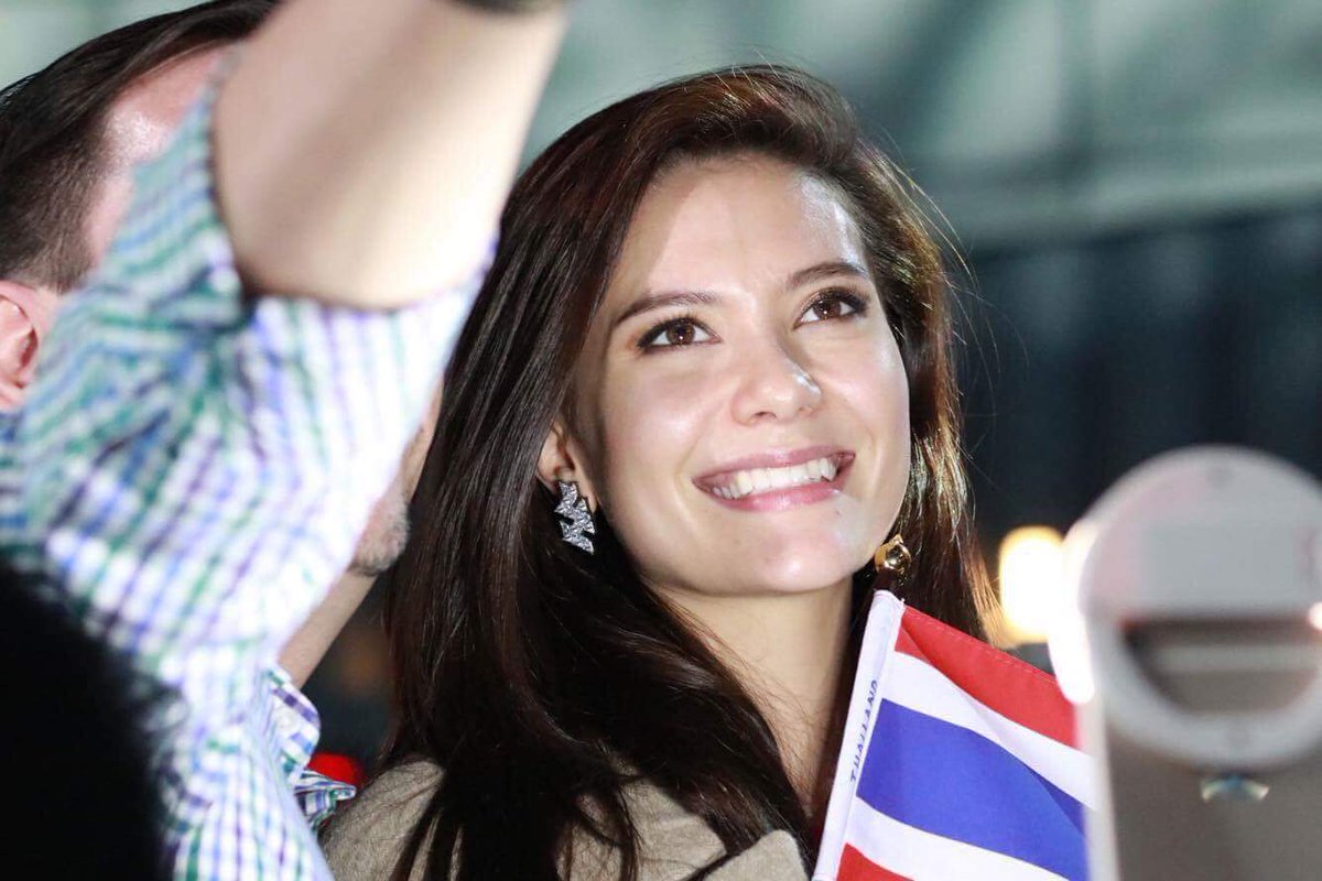 KasiditVi's tweet photo. มงมงมง มงเท่งมง
#missuniverse #thailand https://t.co/MNwgiInTo9