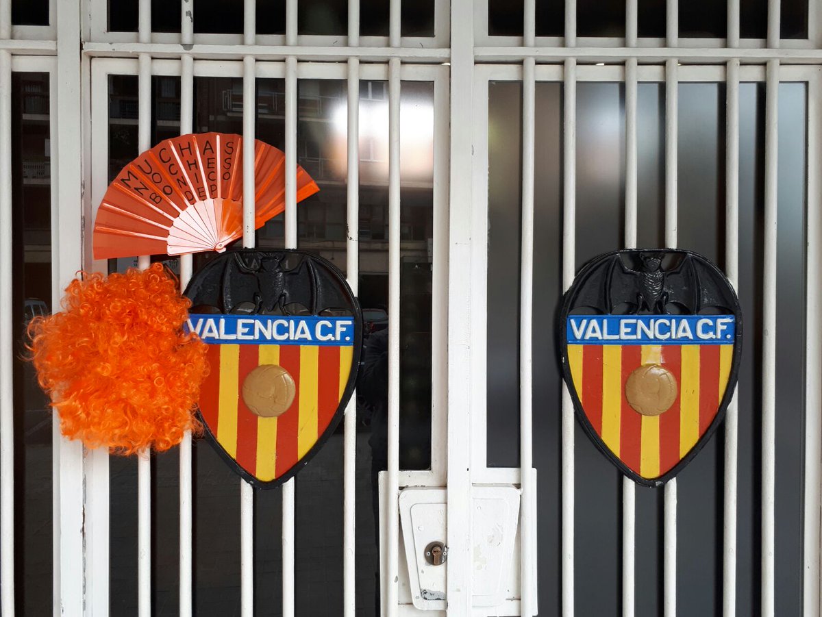 chequiles's tweet photo. @ciberchenet @MESTALLIDOS @kike_mateu @LGTB_VCF @valenciacf @NachoCotino @AlbertoSantama @PVFACEBOOK @REKENAMUNT6 @AlbeldaFans
Gràcies per tots els maravellosos anys https://t.co/i6rKzipqpJ