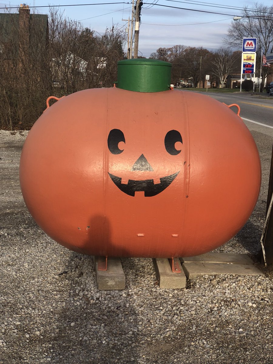 Coolest pumpkin I could find  #IHXTurkeyHunt @juswen06