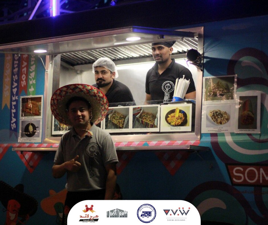 OmanFoodTrucks's tweet photo. #MuscatFoodTruckCarnival at #MarahLand from 5 to 11 PM #EveryDay https://t.co/uUPEJO06uu