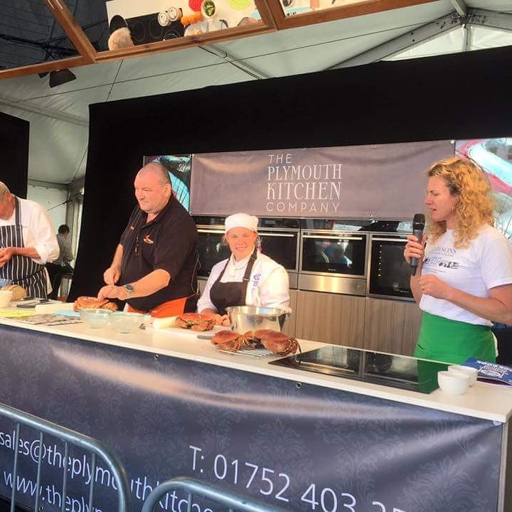 Crabstockfest's tweet photo. Looking forward to my last crab picking demo of 17 at this great Xmas festival with the guys from @CornwallCollege Saltash at Mount Edgcumbe @ukshellfish @andys_kitchen @AdrianBartlettC
#localshellfish #supportingyourfishermen https://t.co/ckbQATwfSl
