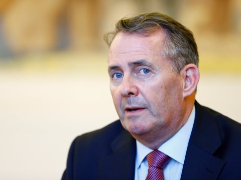 UE's tweet photo. Liam Fox's department accidentally shared a load of compromising information with us about a Brazilian oil deal #FOIfail
https://t.co/BMzIIJaNJp https://t.co/V2e7n5yOnk
