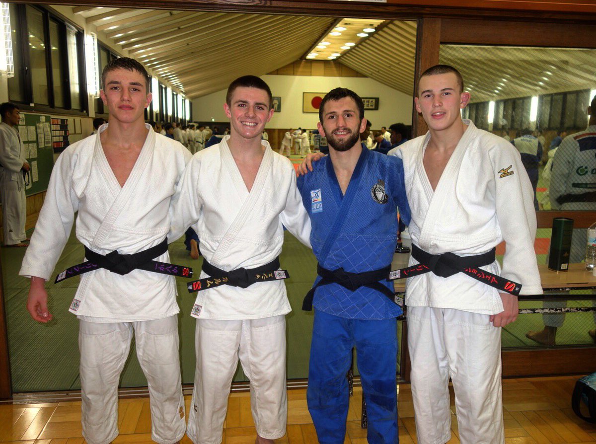 NathonBurns's tweet photo. A great week at the famous Tokai Uni with these 3 class acts! Not only have they dug in hard, but they've been quality entertainment! Safe journey home lads! Solo mission now & next stop is Nittaidai Uni for my final week leading up to the Tokyo Grand Slam ๐ฎ๐ช #QualityLads https://t.co/xyhDLQx1VK