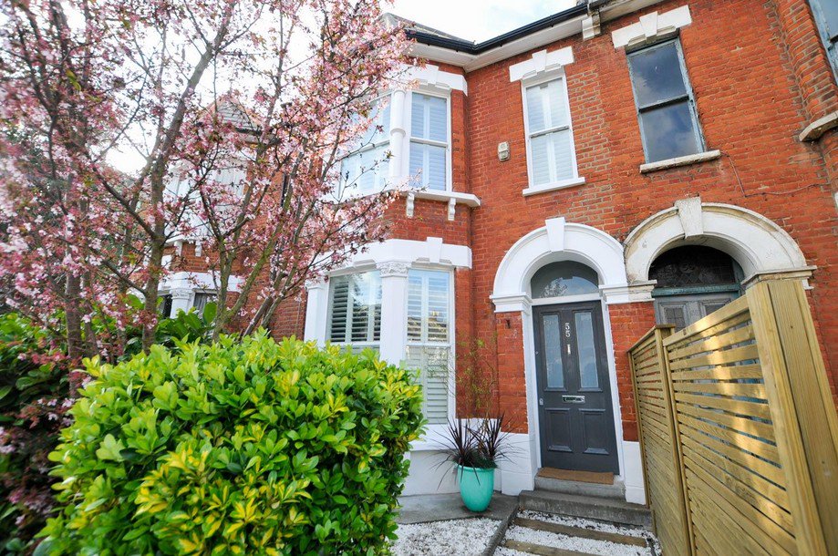 Nextmovelondon's tweet photo. Looking for your future home in #Islington, #StokeNewington area? View our #properties for sale NOW! https://t.co/PsMRI7dQJo https://t.co/7L4n2Wt5Yo