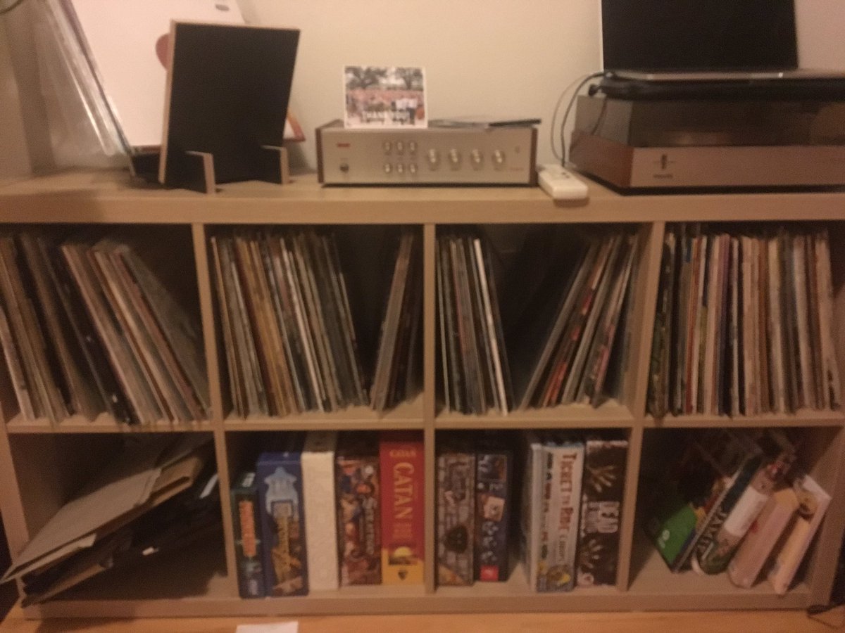 Metratone's tweet photo. Moved in 6 months ago only just sorted my records into some sort of cohesion! https://t.co/7YicGg8jwU