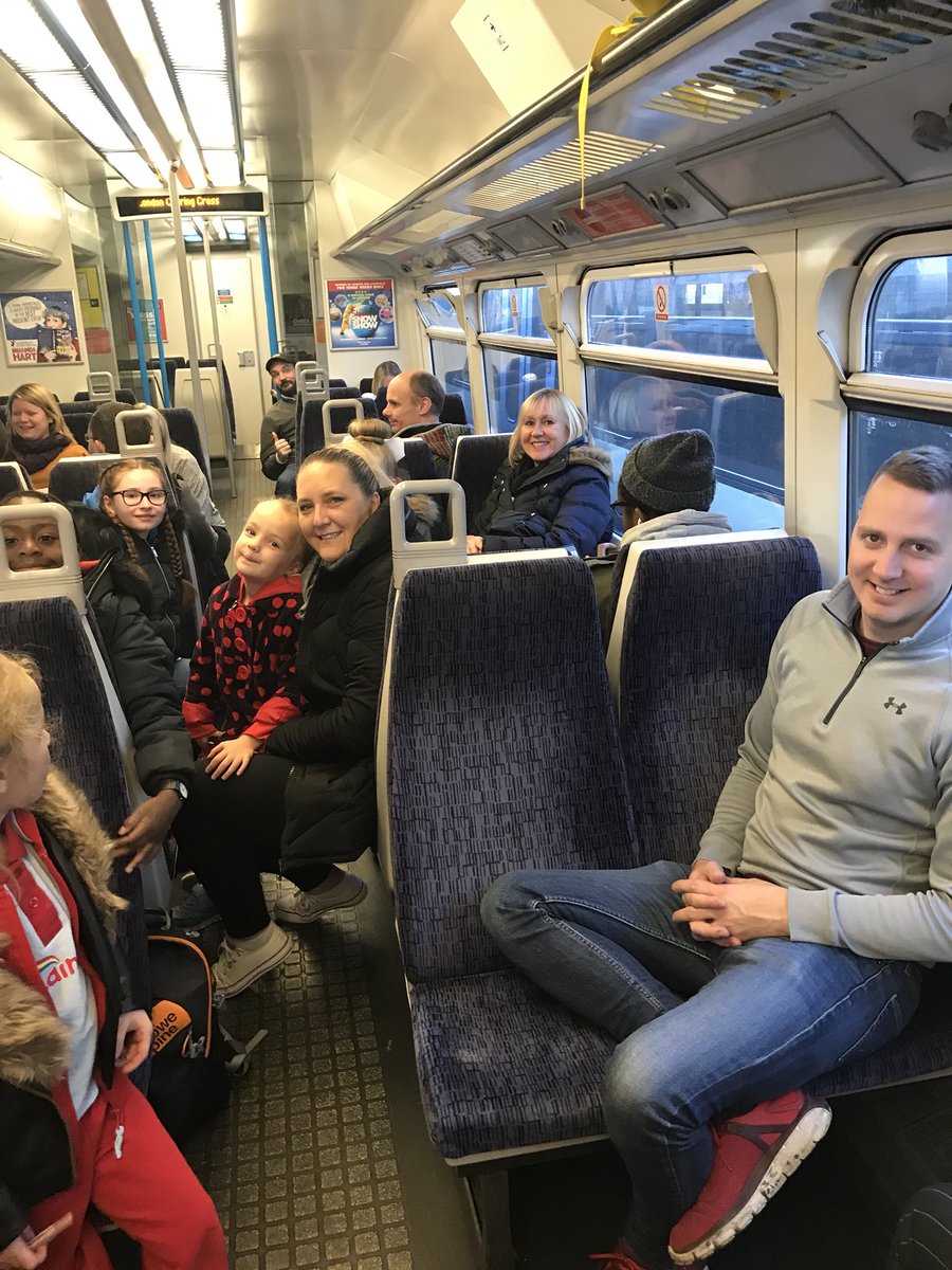 RviewBrownies's tweet photo. Exciting day out ahead! Rainbows on the train to London for a day at @BFI. Learning about film making as part of @Guiding_LaSER Hats off to Rainbows! @ThamesDivGG @girlguiding #GirlsCan #ForTheGirl https://t.co/s2lFRBDE3z