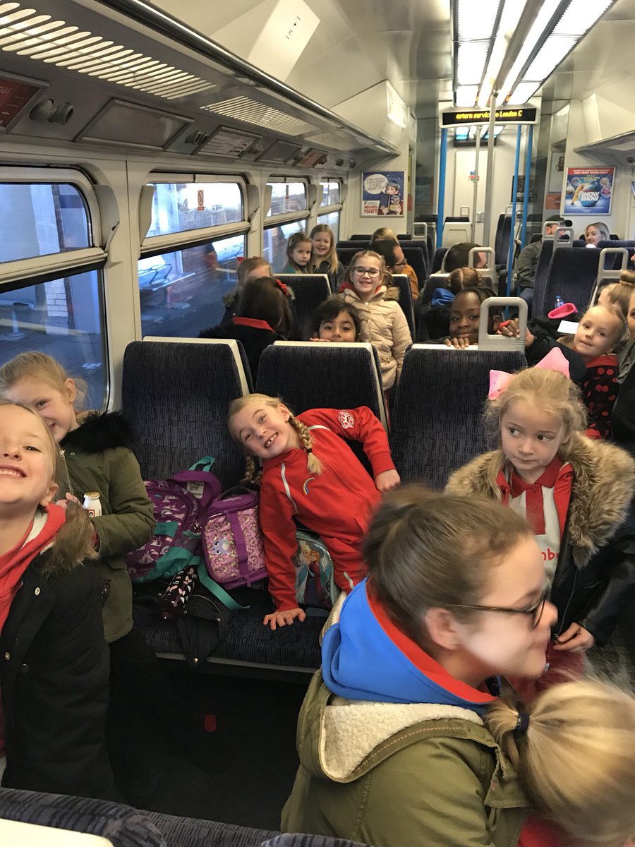 RviewBrownies's tweet photo. Exciting day out ahead! Rainbows on the train to London for a day at @BFI. Learning about film making as part of @Guiding_LaSER Hats off to Rainbows! @ThamesDivGG @girlguiding #GirlsCan #ForTheGirl https://t.co/s2lFRBDE3z