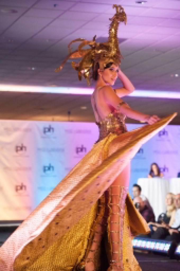 nickistarrrrrr's tweet photo. We'll pray for you madam
The next #MissUniverse  is from the #Philippines retweet na guys para more chances of winning! https://t.co/kncd78SXen