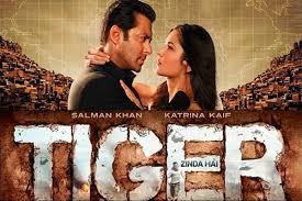 HIMCOMNews's tweet photo. 5 साल बाद करीब आए सलमान खान और कटरीना कैफ
Read https://t.co/0BWoRoIF3A
#Salman_Khan #Katrina_Kaif #Entertainment #Bollywood 
@syedmasood786 https://t.co/V4q7yHMR6K