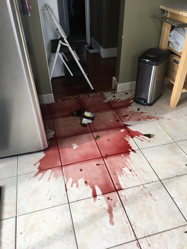 Usually my friends send me pictures of Vineyards or Mountains or Animals from home. This is a total Catastrophe 🤣#Wine #SaturdayThoughts <a href="/winewankers/">The Wine Wankers 🍾🤛🎉🥂</a> <a href="/onceuponawine_/">ONCE UPON A WINE ®™ OFFICIAL</a> <a href="/DemiCassiani/">Demi Cassiani</a> <a href="/sorkKari/">Kari</a> <a href="/alawine/">alawine</a> <a href="/nineov/">Katherine Rosewell</a> <a href="/SteveKubota/">Steve Kubota 🇨🇦</a> <a href="/Cbp8Cindy/">Cindy QB Pearl 👠&🐇</a>