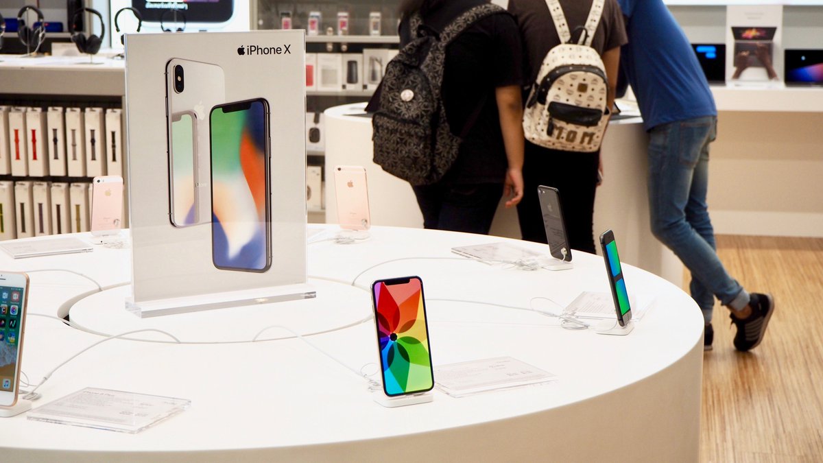 istudio_cpw's tweet photo. คึกคักกันอย่างต่อเนื่องกับการเปิดข��ย #iPhoneX เป็นวันที่สอง บรรยากาศนั้นถือว่ายังได้รับเสียงตอบรับเป็นอย่างดีจากเหล่าสาวกแอปเปิ้ล ค้นหา #iStudiobycopperwired #iBeatbycopperwired #Ai_ สาขาใกล้บ้านคุณ>https://t.co/zYQ1gJ0mzW
คลิกดูข้อเสนอ iPhoneX สุดพิเศษ>https://t.co/KcxUkcWlys https://t.co/yDX9H2TIb9