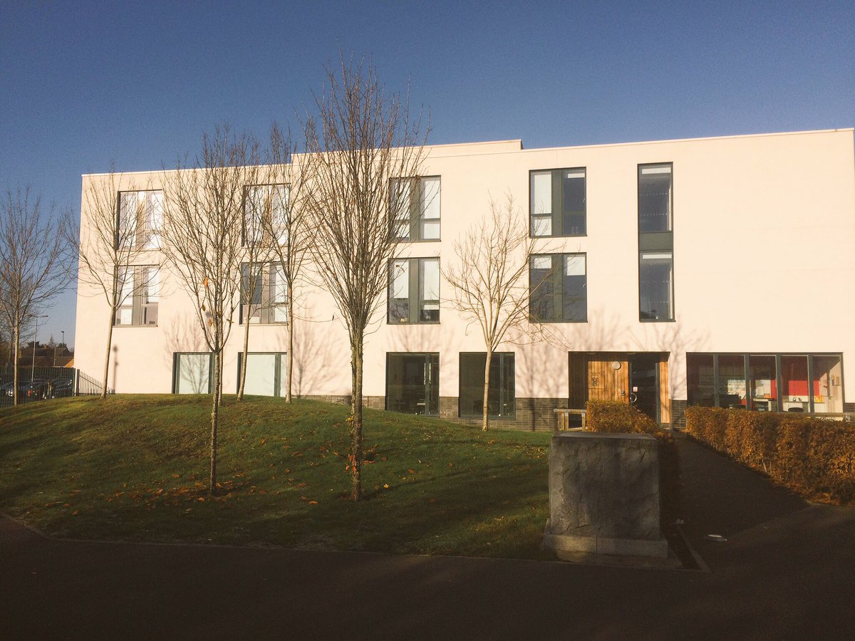 LAHBoarding's tweet photo. LAH looking glorious in the morning sun #LAHFamily #WinterIsComing https://t.co/DA5UKLPTUW