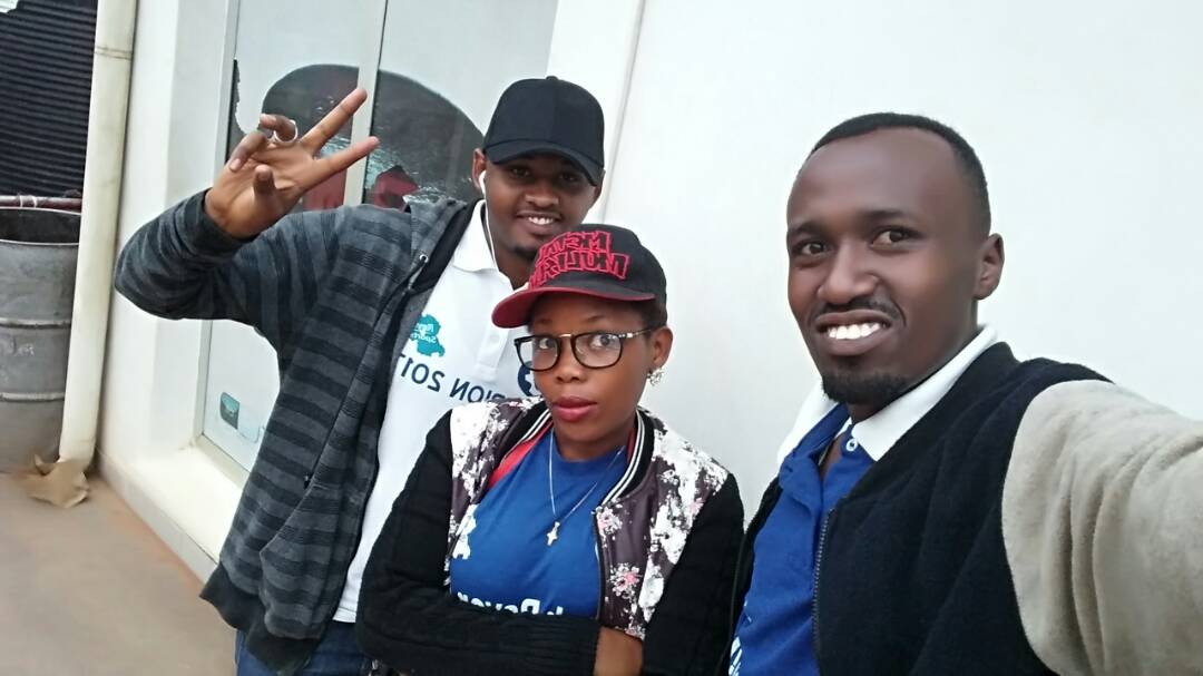 gikundiro4ever3's tweet photo. Now @RuhangoDistrict  in #UmugandaNov2017 #TuriGikundiro4evergroup https://t.co/QQX5PdRood