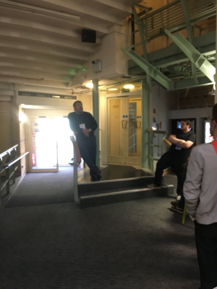 pavlakis's tweet image. It’s starting  #phpem17