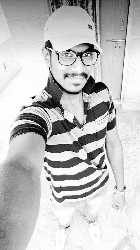 Ajrt235's tweet photo. Never detach yourself from #life;
just Dress up &amp; step out with #dare.
#Ajrt235 #johnravitej #rt235 #johnn #jr235 #yoyojohn #yolojohn #NewDay #newthoughts #saturdaymorning #Saturdayselfie #selfiesaturday #selfie https://t.co/2gmOB9Fo9G