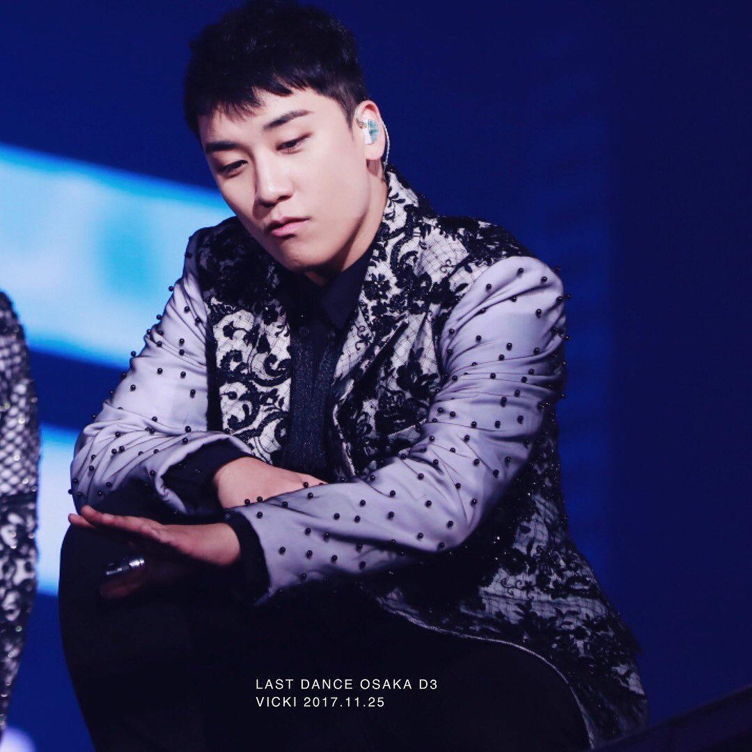 Seungri Baby VI12 On Twitter 171125 Seungri BIGBANG Last Dance In seungri-baby-vi12-on-twitter-171125-seungri-bigbang-last-dance-in