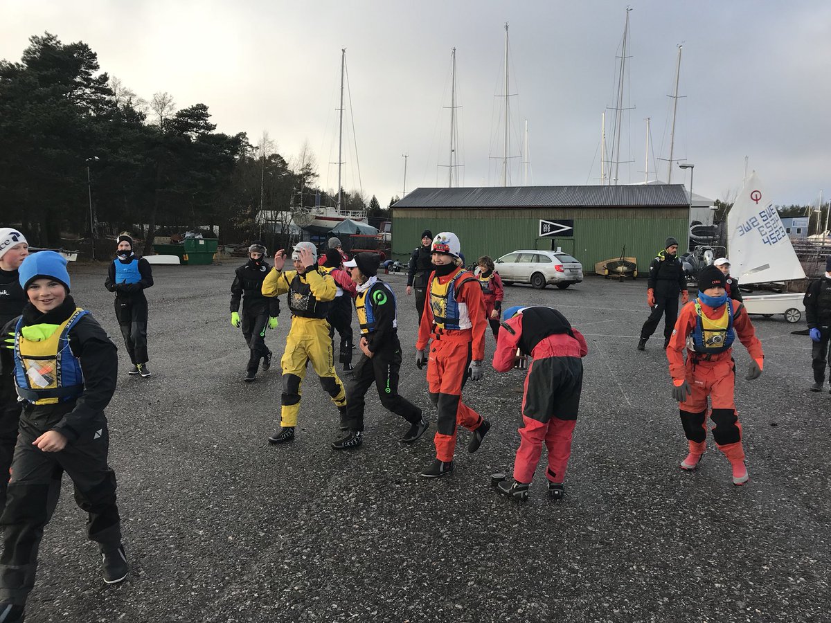 KSSS_Official's tweet photo. KSSS Optimister kör igång försäsongsträningen 2018. https://t.co/8xQmHYjse5