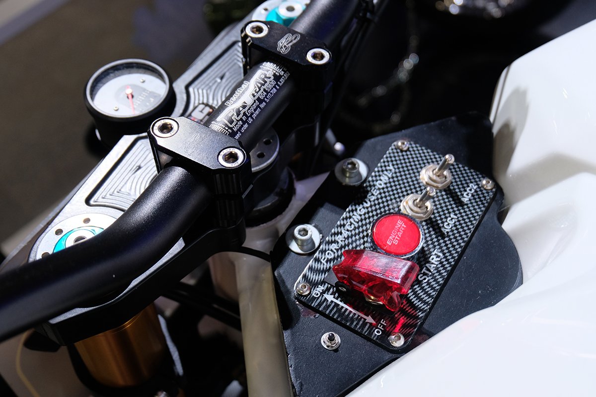 DucatiUK's tweet photo. Motorcycle Live Ace Builds: The #MintCustoms Ducati 900 Street Tracker gets our vote - what about you? #Ducati #MotorcycleLive #StreetTracker https://t.co/dGcxsaAOVx