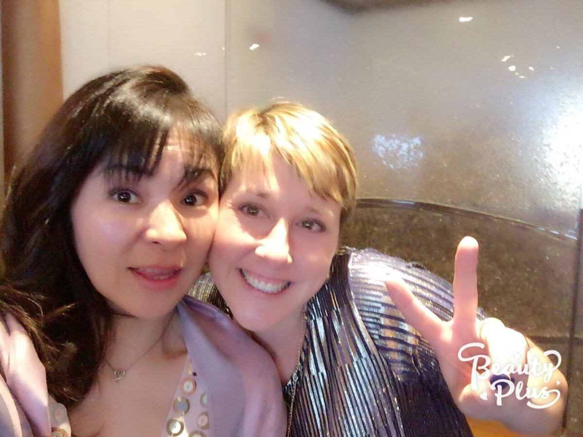 Mariko H Twitterren いとこの結婚式 城山観光ホテル 最後のいとこ シアトルの旦那様 国際結婚 久しぶりに兄弟三人でハイチーズ キャメロン 真弓おめでとう