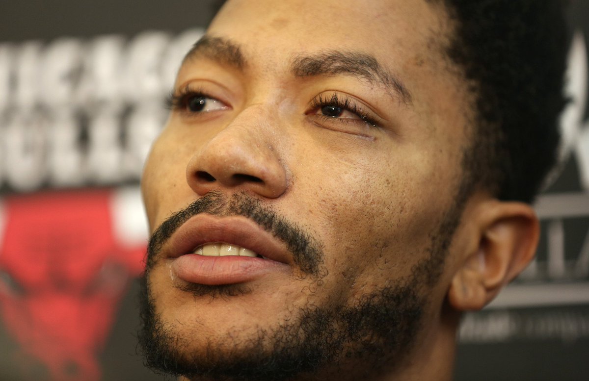 parallelecinico's tweet photo. Derrick Rose sta valutando l'ipotesi di ritirarsi.
A 29 anni.
Gli abbiamo dedicato queste parole: https://t.co/RQtD2eKLWU
#NBAtipo https://t.co/ru3hQS1XtY