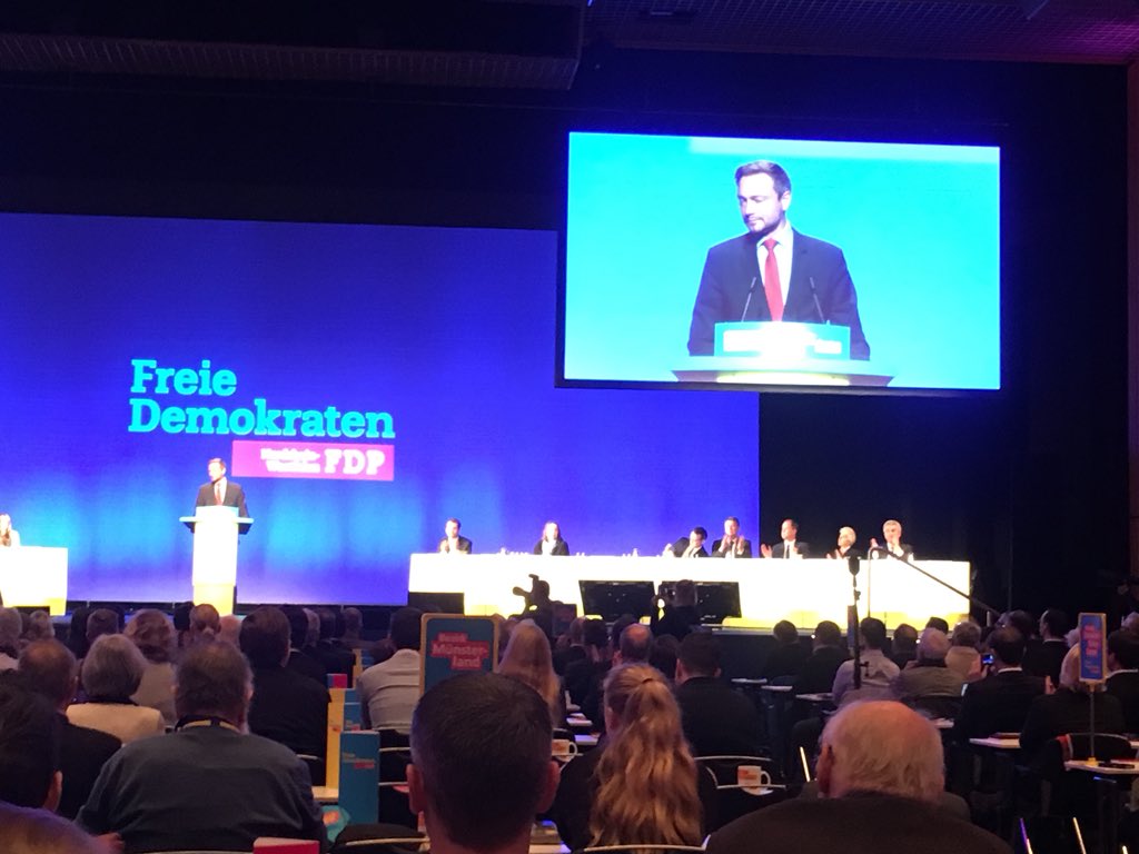 Uckrow's tweet photo. Wir sind fähig zum Kompromiss. Als eigenständige Partei treffen wir von der Sache her Entscheidungen, sagt #FDP Chef @c_lindner beim #ltp17 https://t.co/PudcuzKYZg