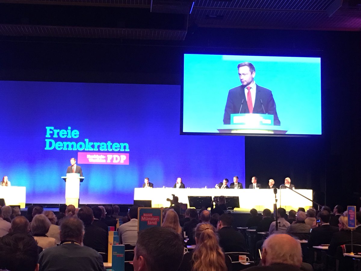 Uckrow's tweet photo. Beim Thema Zuwanderung haben wir aus einer Position der Mitte argumentiert, berichtet #FDP Chef @c_lindner beim #ltp17 #JamaikaAbbruch https://t.co/Cg7ol8JG0U