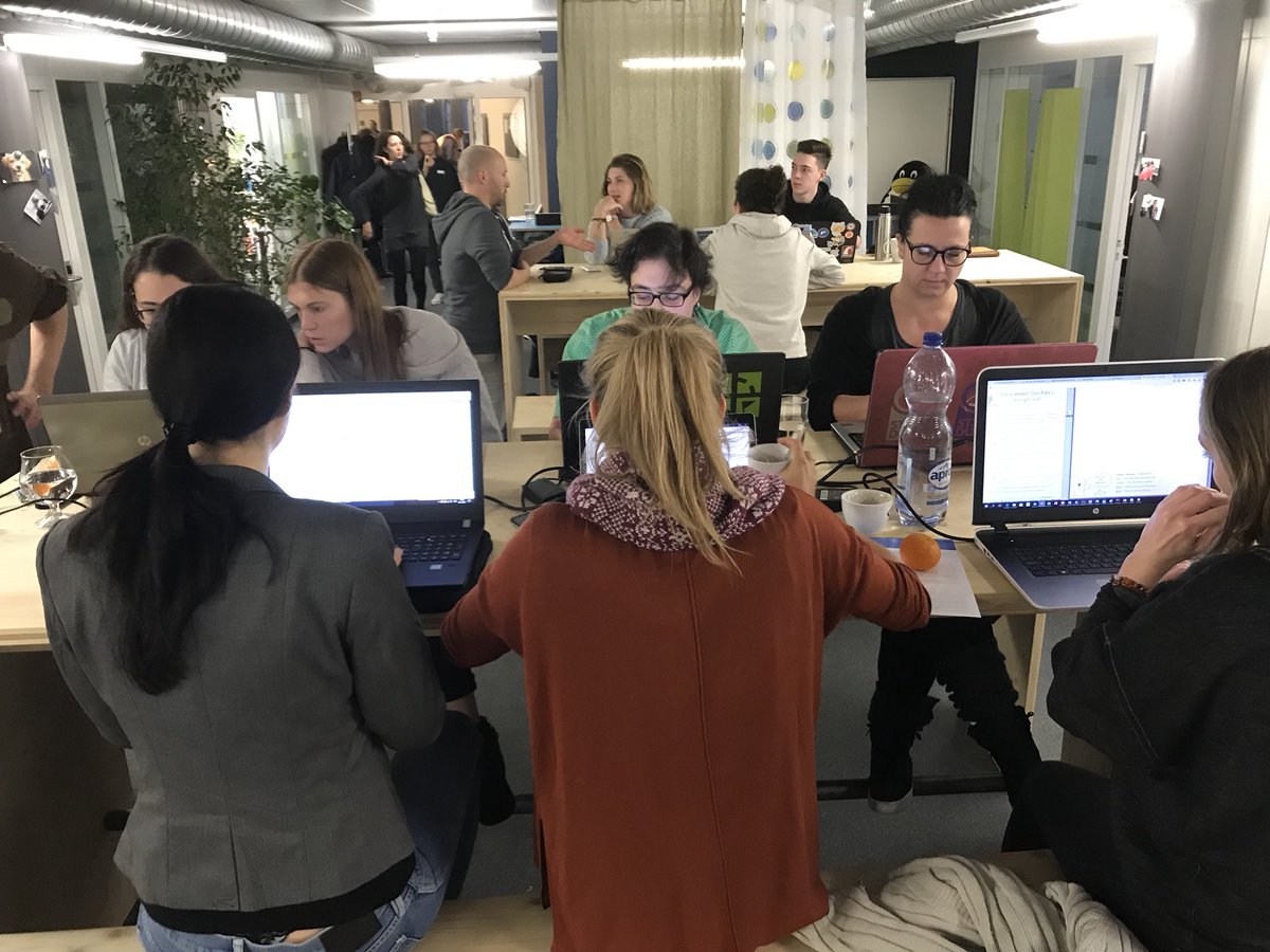 Ready to roll? Let‘s go! #railsgirlsbern are coding!