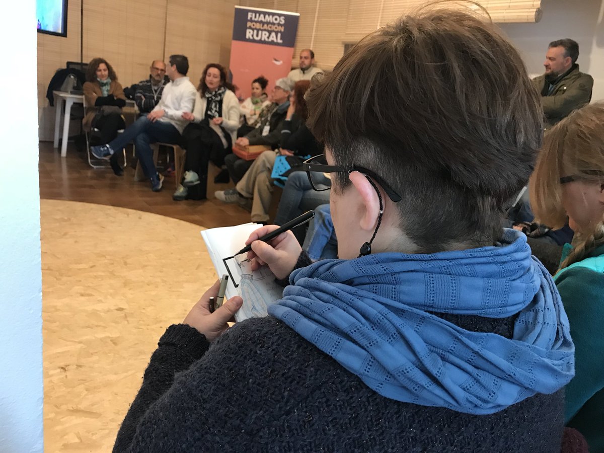 concemacias's tweet photo. ¿Qué mejor momento para dibujar el instante que vives que el comienzo de este #RuralSketchers ? #almanatura #espacioalmanatura #desdelorural https://t.co/6g1saCxNtT