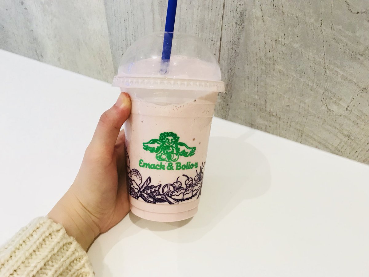 cindyho9619's tweet photo. 🎄🎄🎄🎄🎄🎄🎄🎄🎄🎄🎄🎄🎄
😳See lovely Christmas tree again😳
🙄I can not help but eat dessert today😜😜😜😜😍😍😍😍😍😘😘
#ChristmasTree #ハッピー
#해피 #聖誕樹 #Hygge 🤳🏻🎄🤩🤩
In #Emack&Bolio’sHK 👁👁👀👀👀
#CalbeePlus 🤩🤩🤩
🤩🤩🤩🤩🤩🤩🤩🤩🤩🤩🤩🤩🤩 https://t.co/8Bv3rb6Kkt