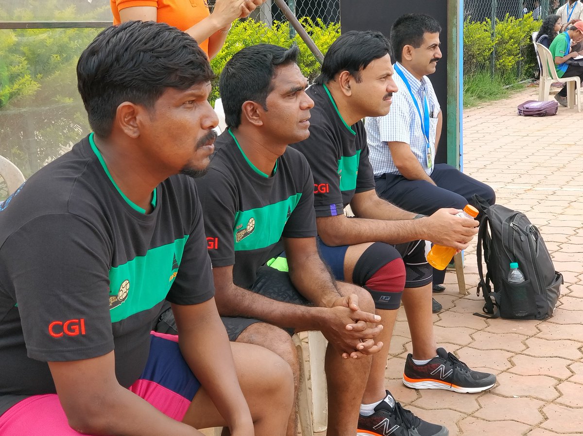 dpramathesh's tweet photo. CEO vs ALL STARS

#PCL #PCL2017 #PARIKRMA @parikrma https://t.co/yjhKqopAsb